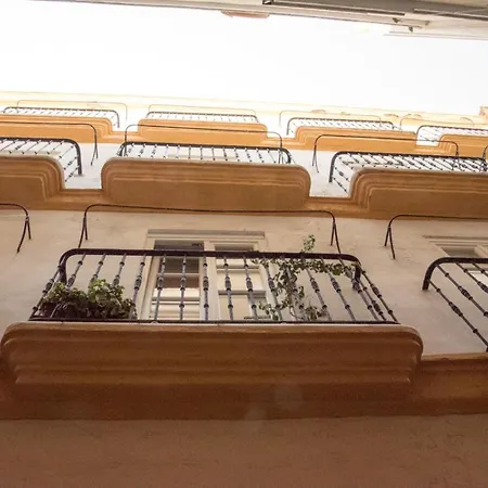 Apartamento Center 5mn De La Playa - 5m