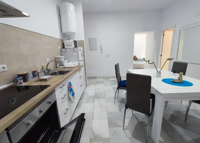 Center 5mn De La Playa - 5m מלון